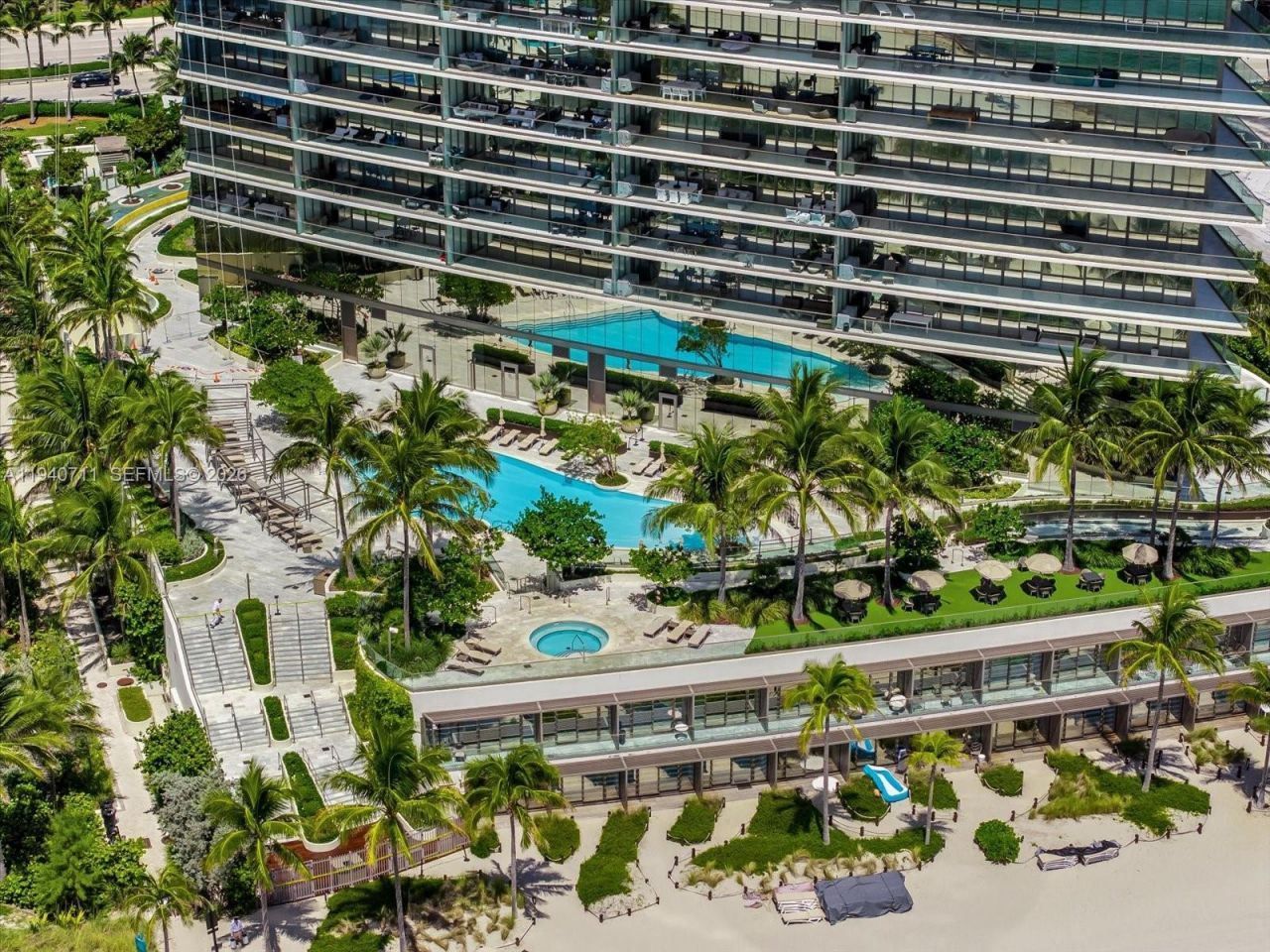 18975 Collins Ave, Unit 302, Sunny Isles Beach, FL 33160 Photo