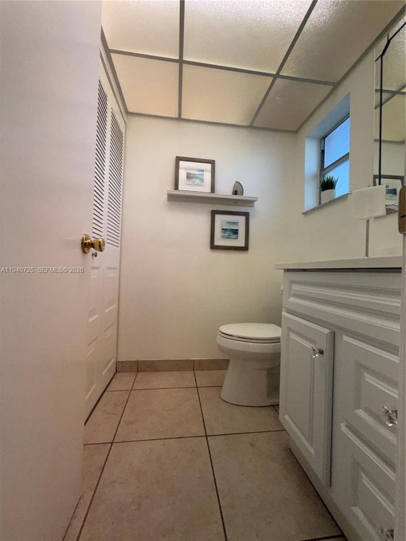 9540 Sunrise Lakes Blvd , Unit 208, Sunrise, FL 33322 Photo