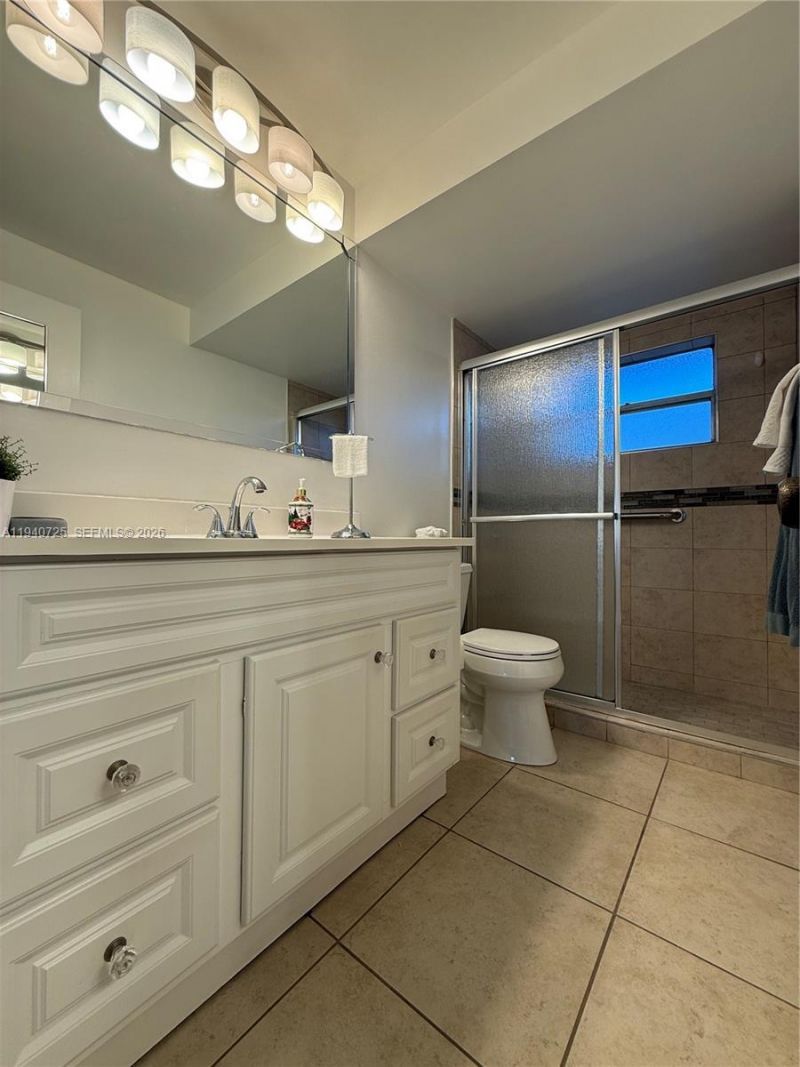 9540 Sunrise Lakes Blvd, Unit 208, Sunrise, FL 33322 Photo