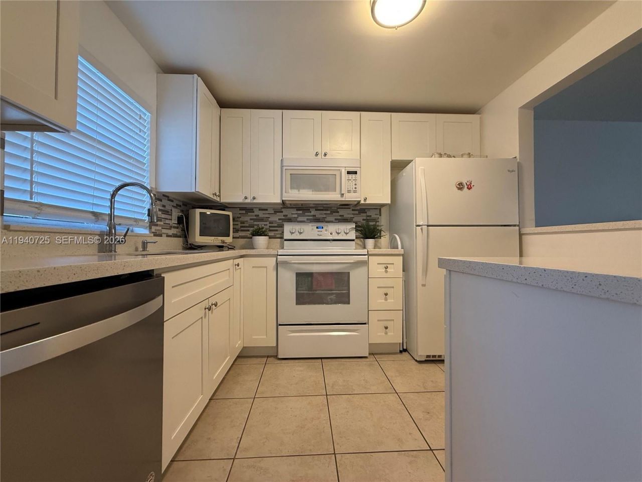 9540 Sunrise Lakes Blvd , Unit 208, Sunrise, FL 33322 Photo