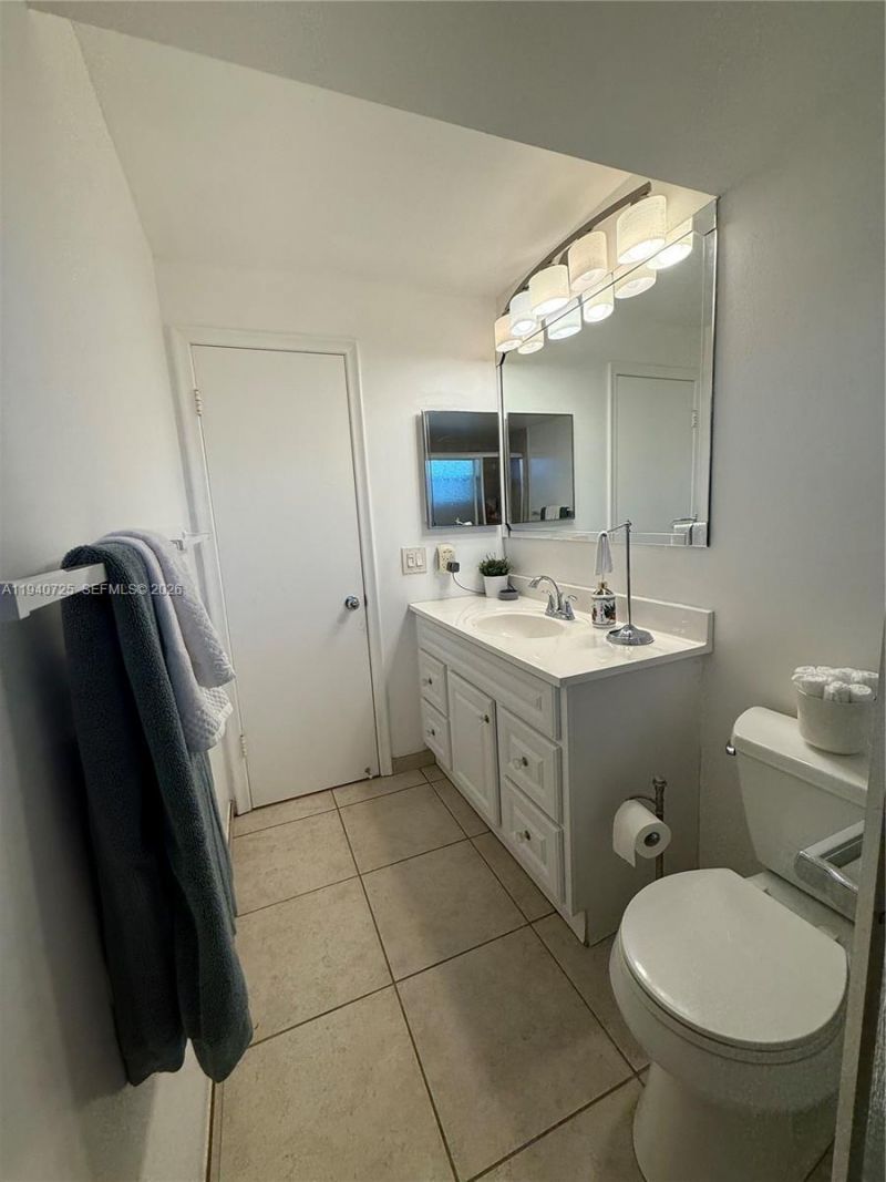 9540 Sunrise Lakes Blvd , Unit 208, Sunrise, FL 33322 Photo