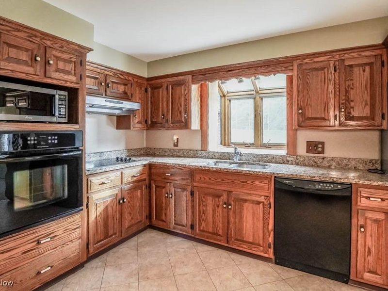 3878 36th Street NW, Canton, OH 44718 Photo 14