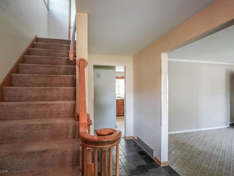 3878 36th Street NW, Canton, OH 44718 Photo 2