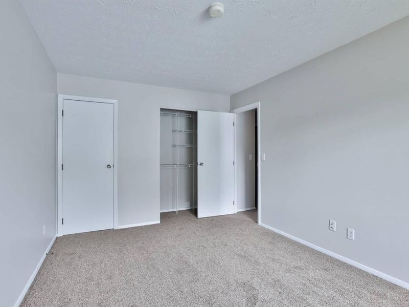 1032 E Crescentville Road, West Chester, OH 45246 Photo 10