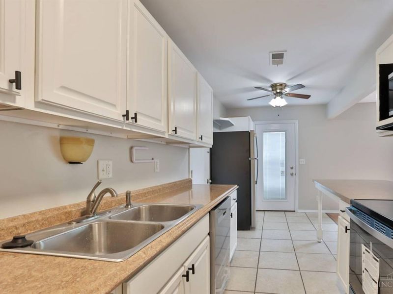 1032 E Crescentville Road, West Chester, OH 45246 Photo 7