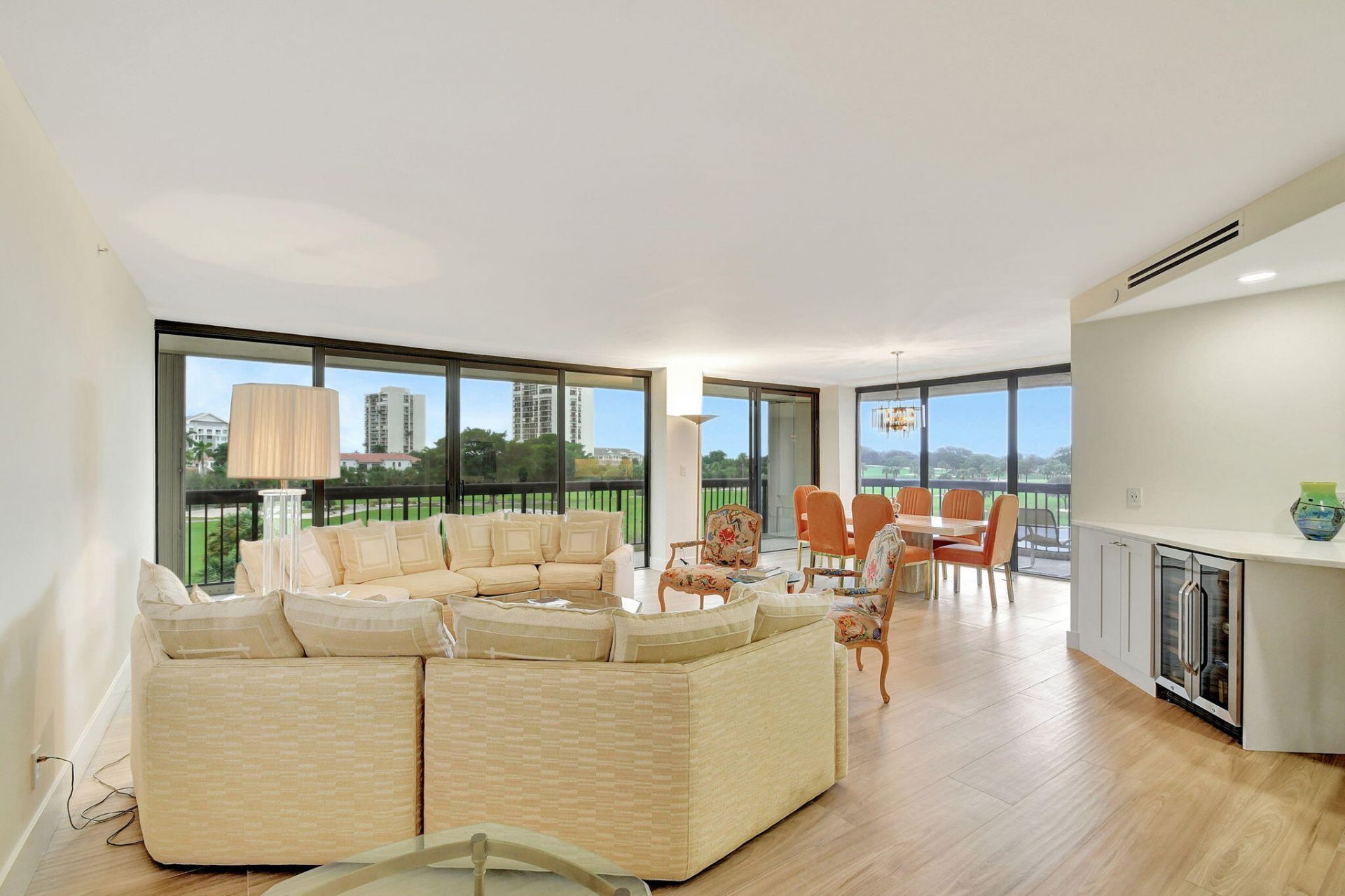 1900 Consulate Place, Unit 206, West Palm Beach, FL 33401 Photo