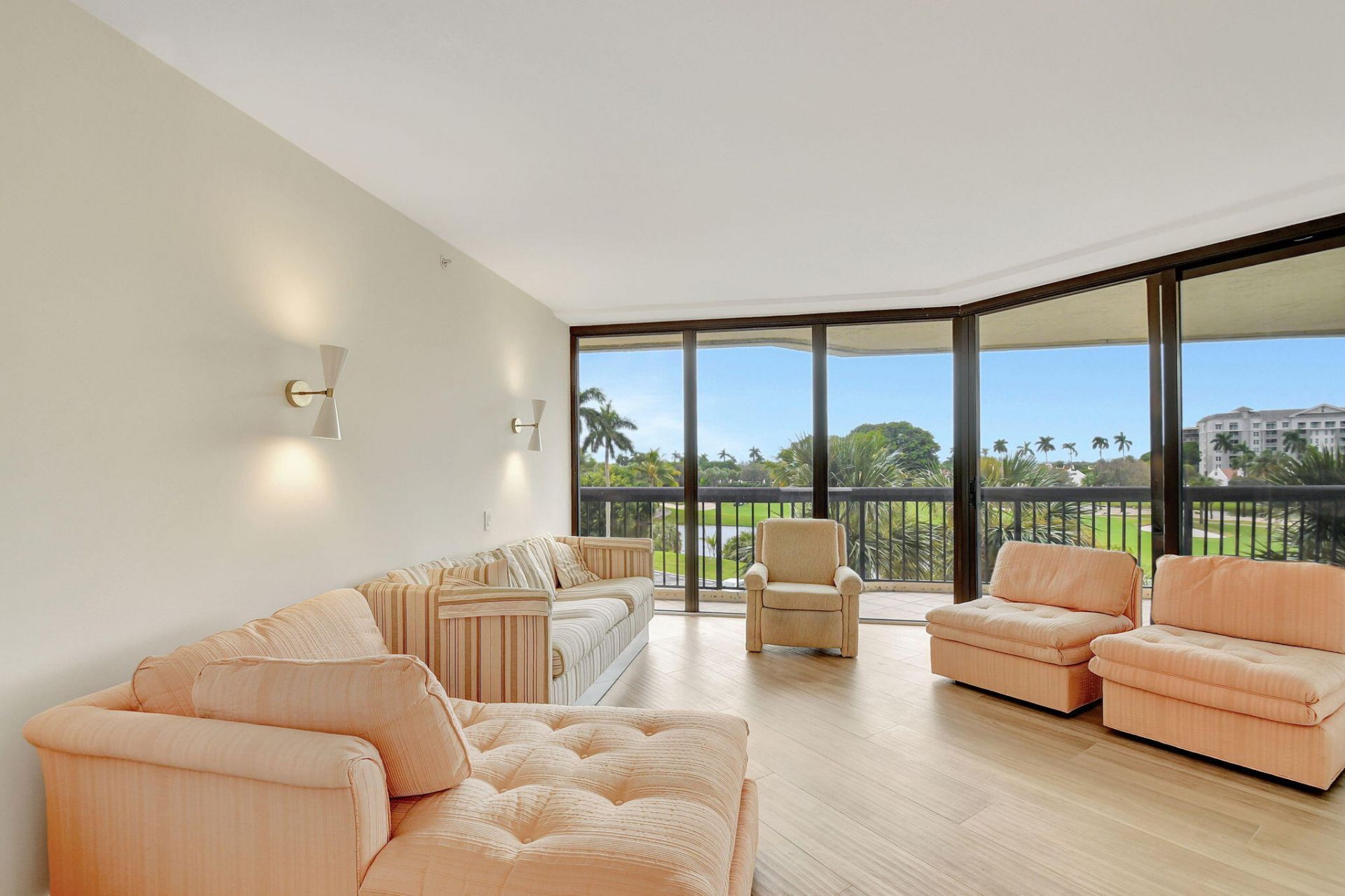 1900 Consulate Place, Unit 206, West Palm Beach, FL 33401 Photo