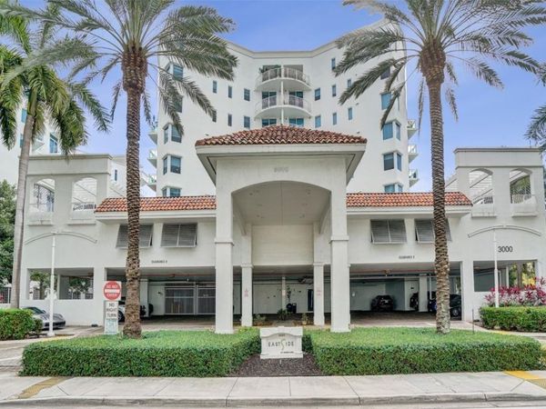 3000 NE 188th Street, Unit 402, Miami, FL 33180