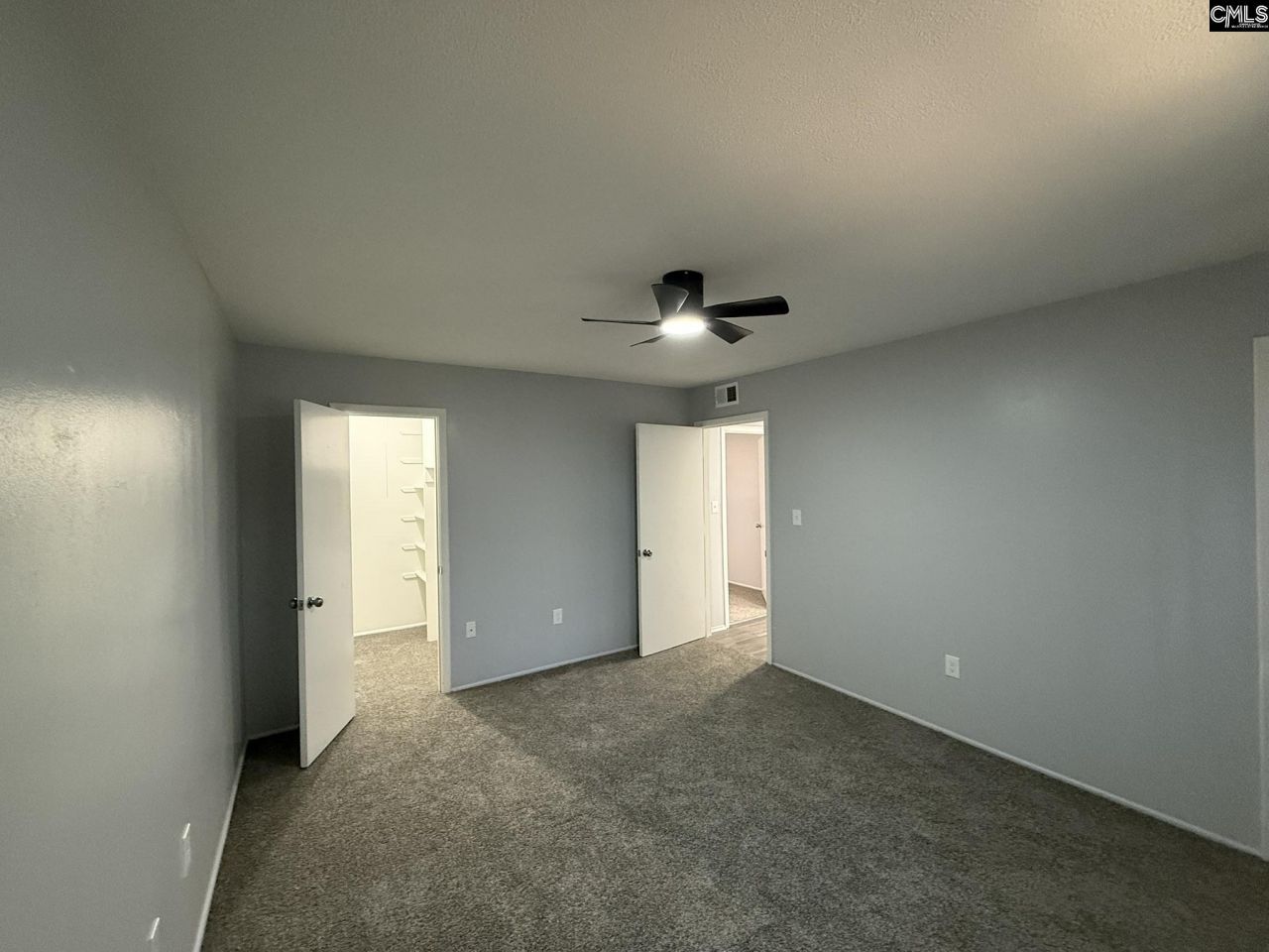 601 Riverhill Circle  Photo 9