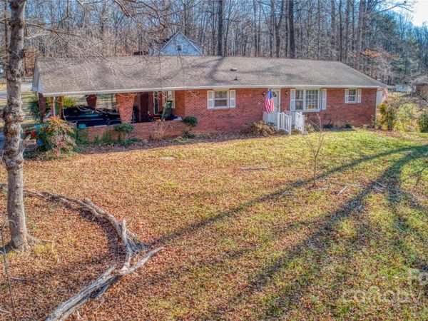 195 S Claybon Drive, Advance, NC 27006