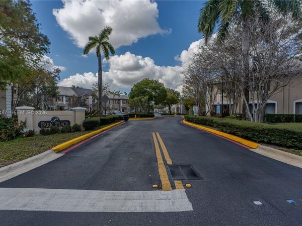 729 NW 42nd Ave , Plantation, FL 33317