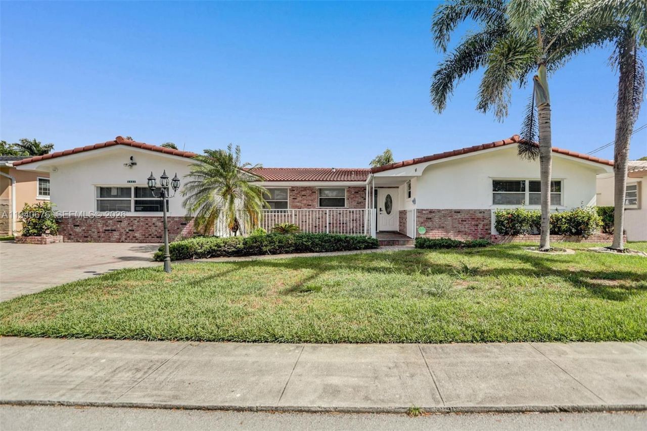 2827 Arthur St, Hollywood, FL 33020 Photo