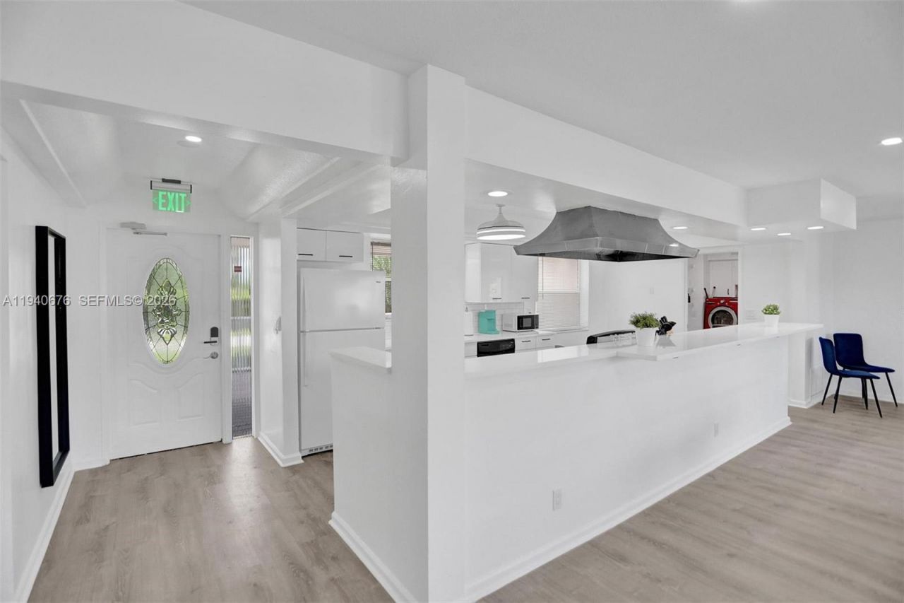 2827 Arthur St, Hollywood, FL 33020 Photo