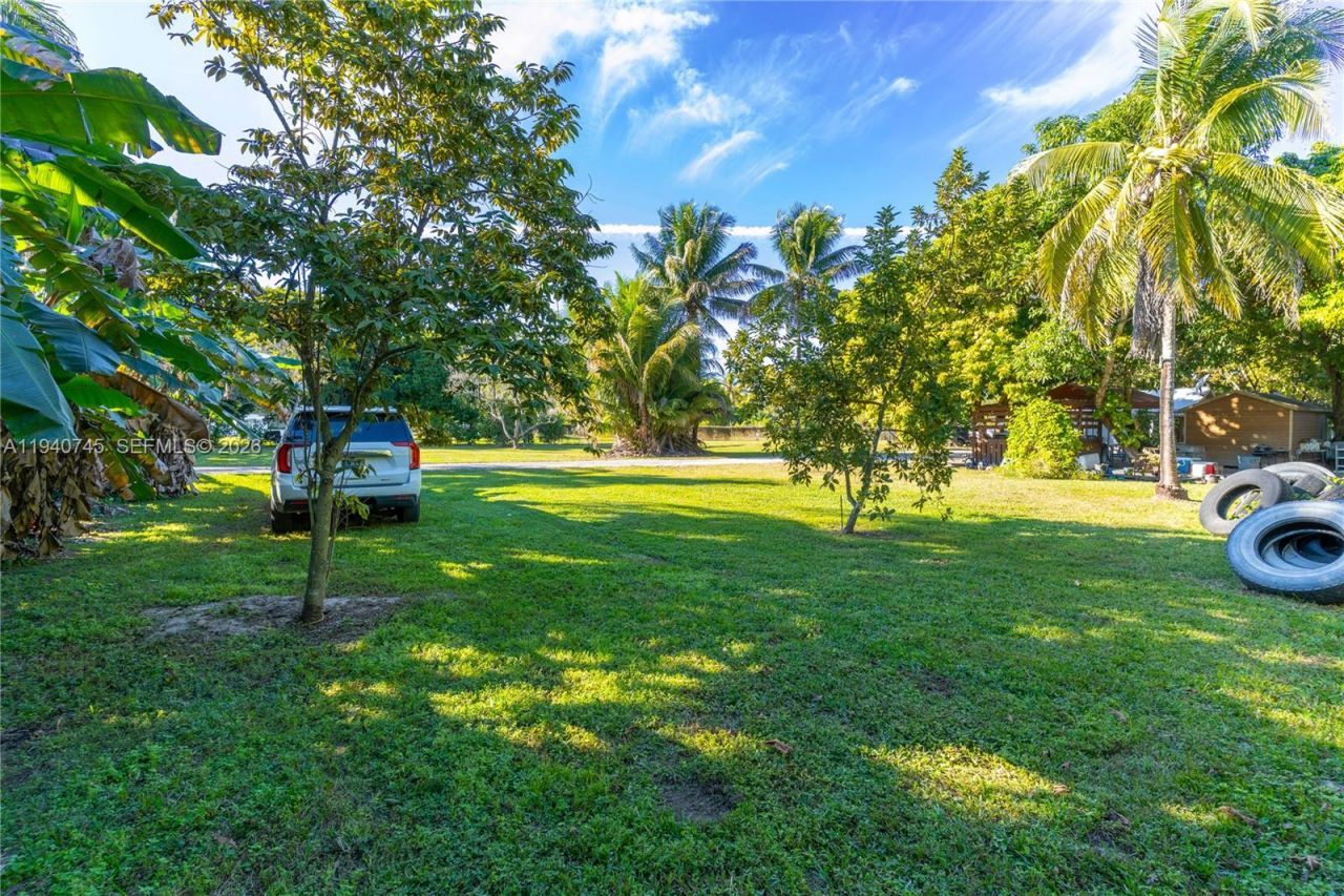 19750 SW 136th St, Miami, FL 33196 Photo