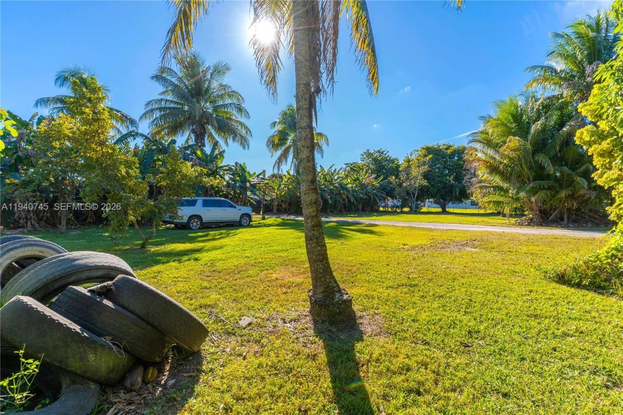 19750 SW 136th St, Miami, FL 33196 Photo