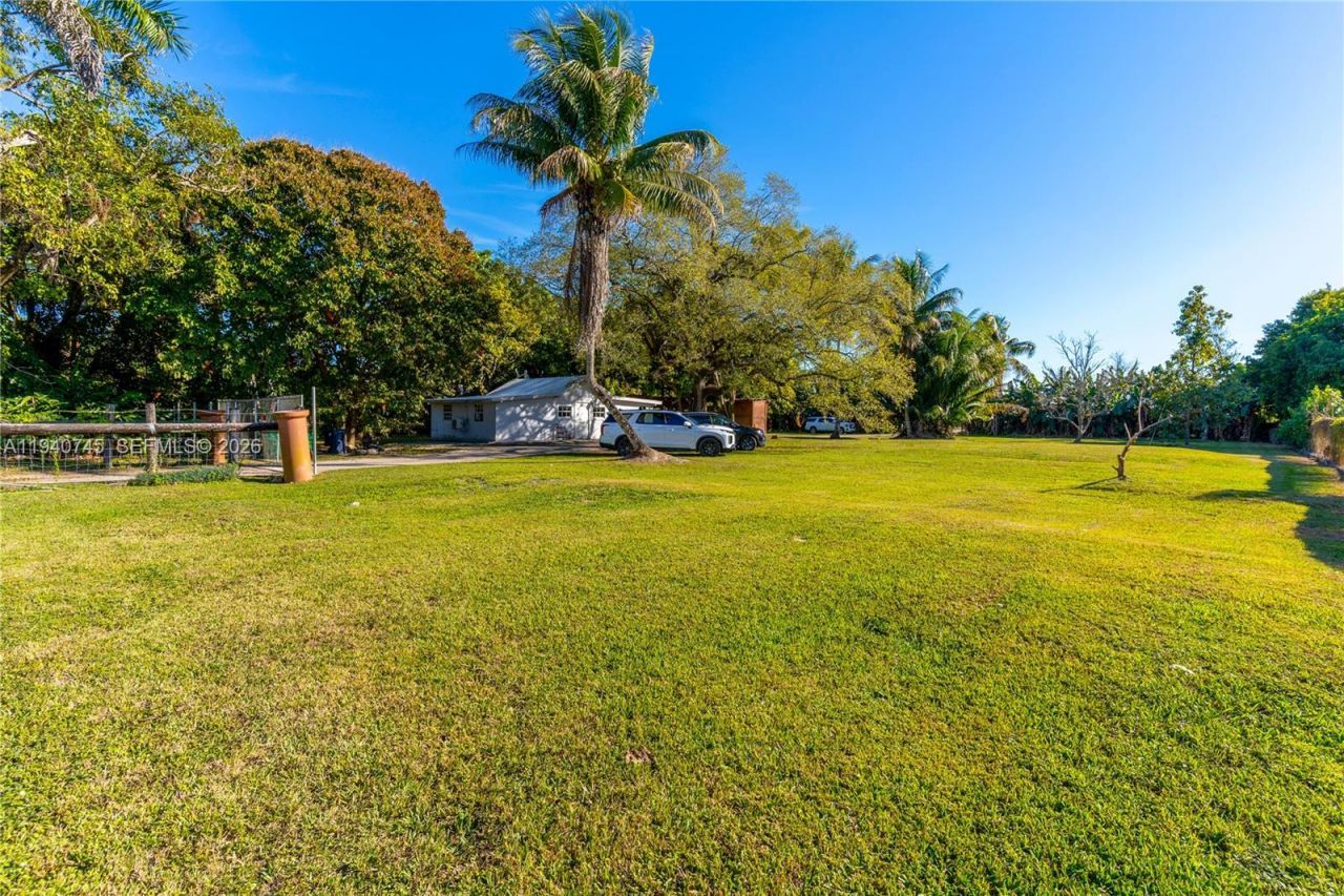 19750 SW 136th St, Miami, FL 33196 Photo