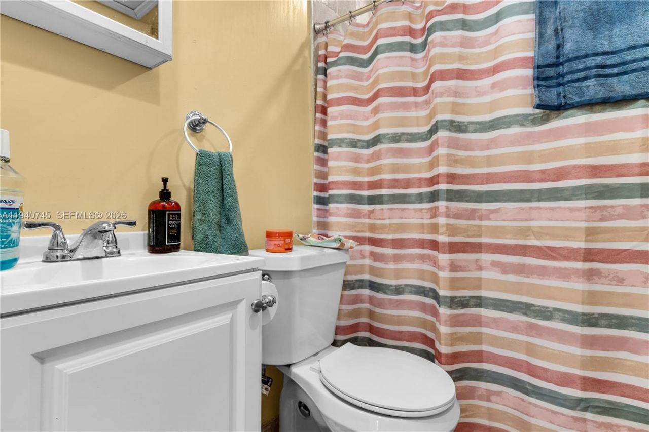 19750 SW 136th St, Miami, FL 33196 Photo