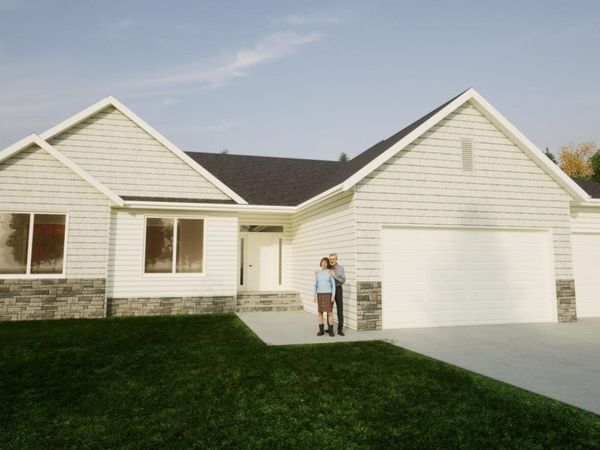 5541 31st Street S, Fargo, ND 58104