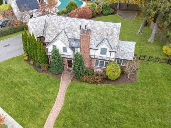 55 Evelyn Rd, Newton, MA 02468