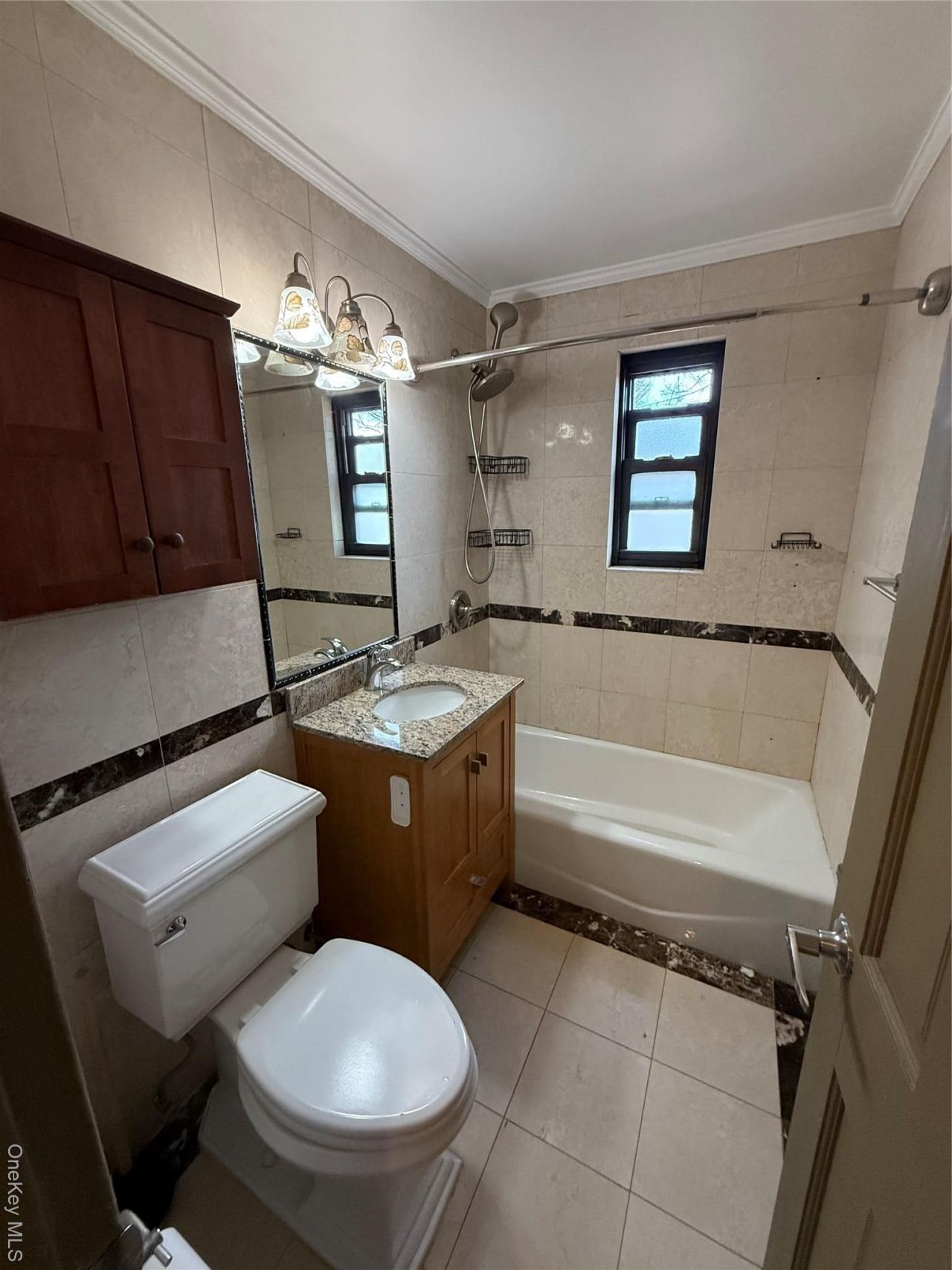 40 Terrace Circle, Unit 4C, Great Neck, NY 11021 Main Photo