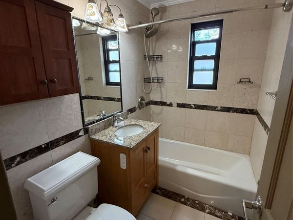 40 Terrace Circle, Unit 4C, Great Neck, NY 11021