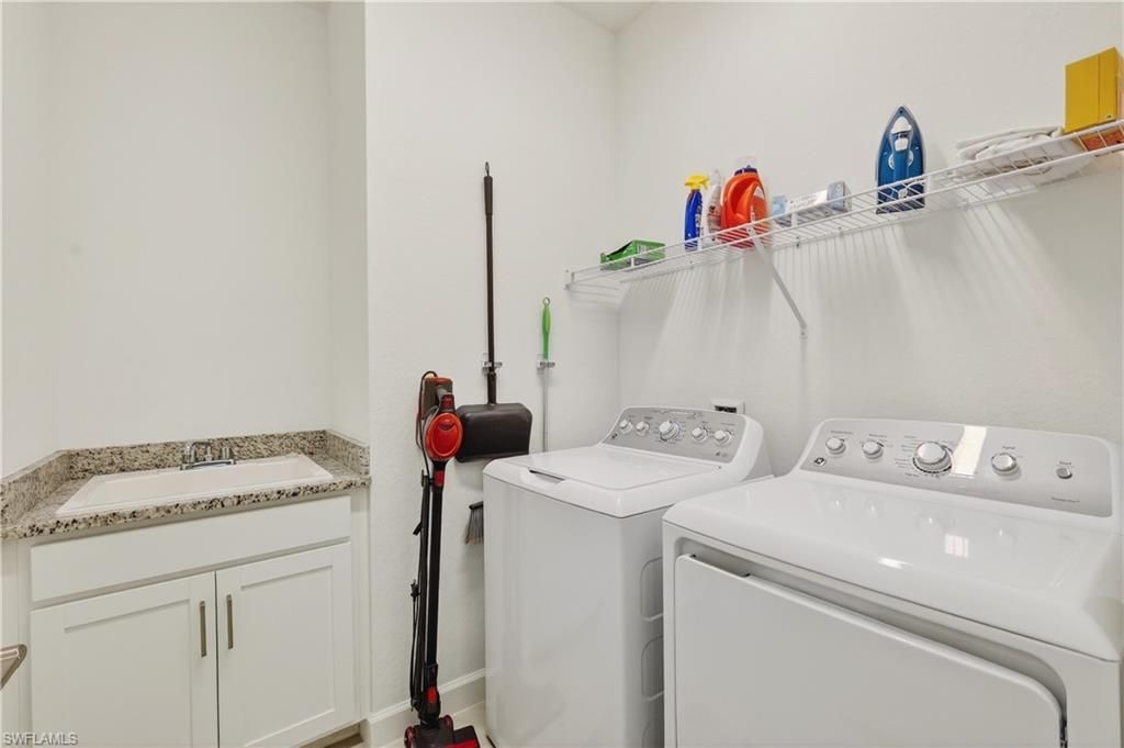 3338 Weston Manor Dr, Alva, FL 33920 Photo