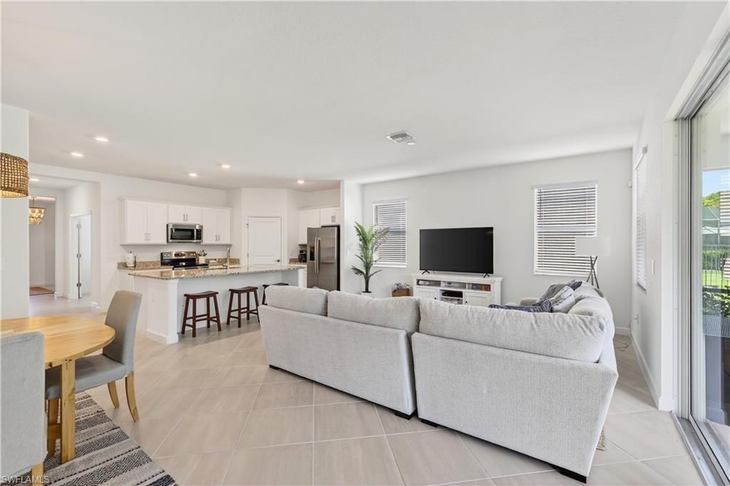 3338 Weston Manor Dr, Alva, FL 33920 Photo