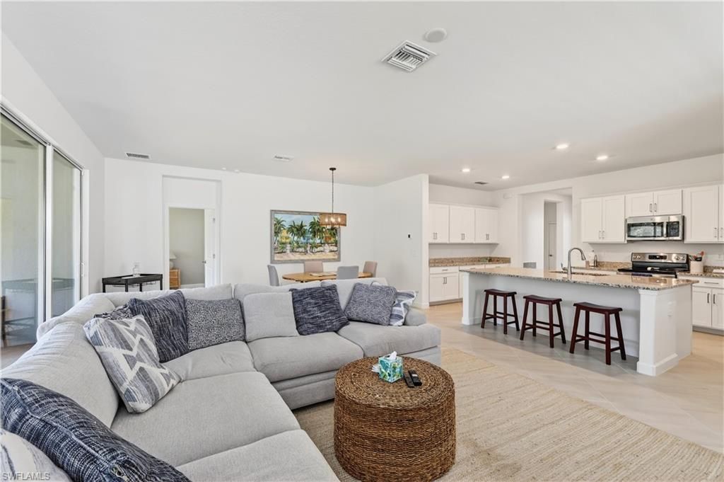 3338 Weston Manor Dr, Alva, FL 33920 Photo