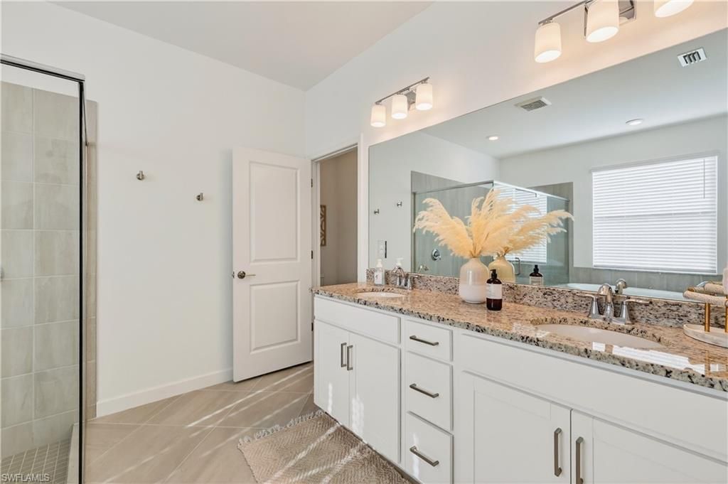 3338 Weston Manor Dr, Alva, FL 33920 Photo