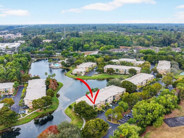 600 Crestwood Court N, Unit 607, Royal Palm Beach, FL 33411