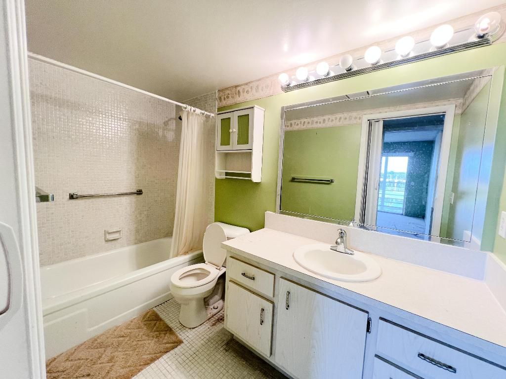 4040 Lincoln C, Unit 4040, Boca Raton, FL 33434 Photo