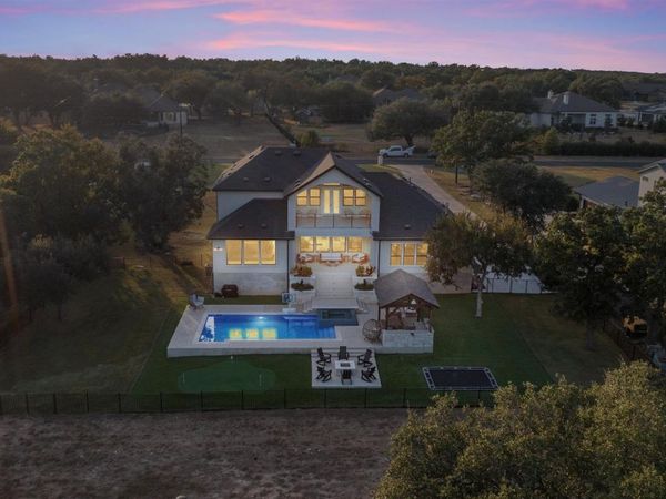 1008 Eagle Point DR, Georgetown, TX 78628