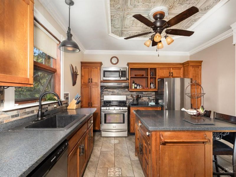 7027 Gracely Drive, Cincinnati, OH 45233 Photo 11