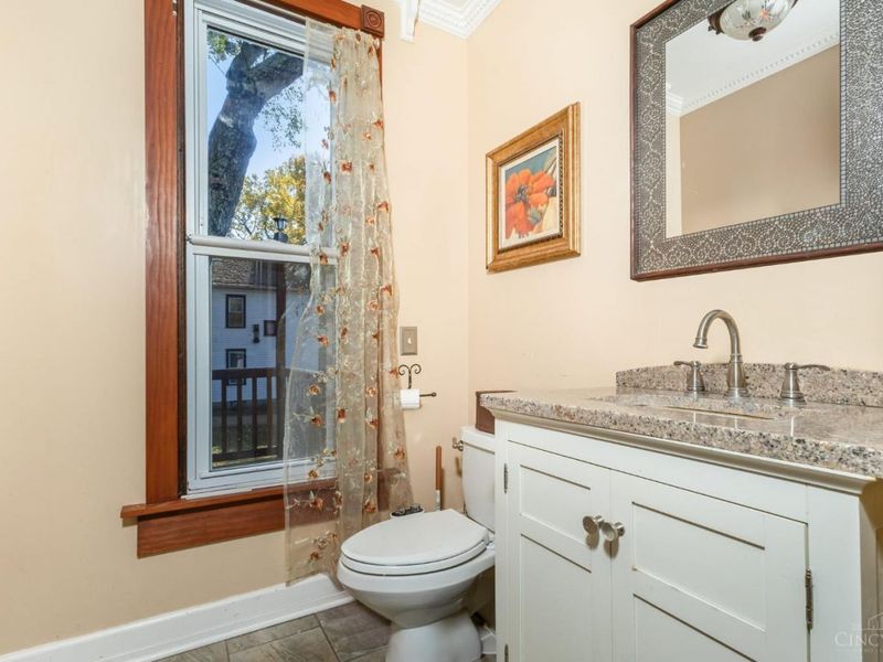 7027 Gracely Drive, Cincinnati, OH 45233 Photo 14