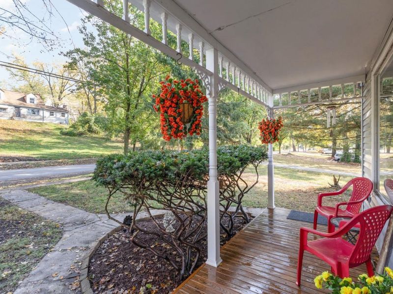 7027 Gracely Drive, Cincinnati, OH 45233 Photo 3