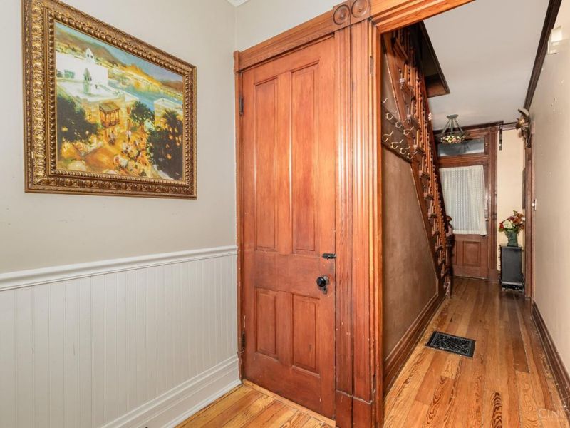 7027 Gracely Drive, Cincinnati, OH 45233 Photo 4