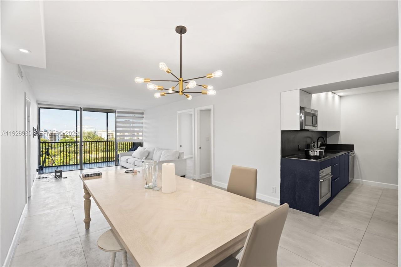 20301 W Country Club Dr, Unit 722, Aventura, FL 33180 Photo