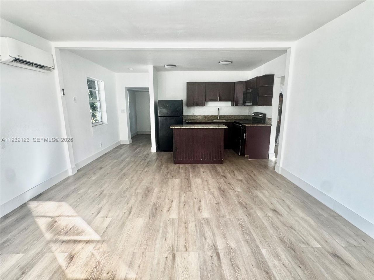 411 NW 97th St, Miami, FL 33150 Photo