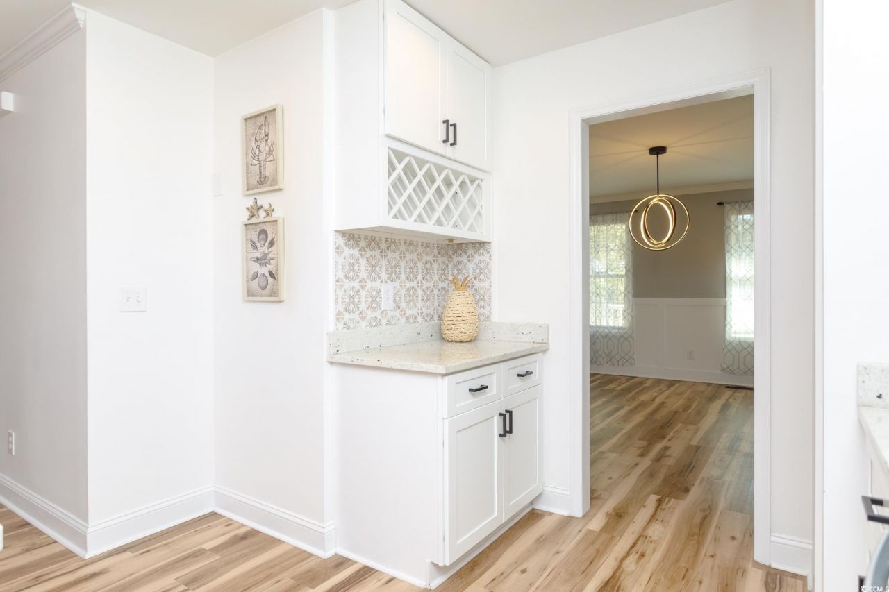 837 Flicker Pl. Photo 11