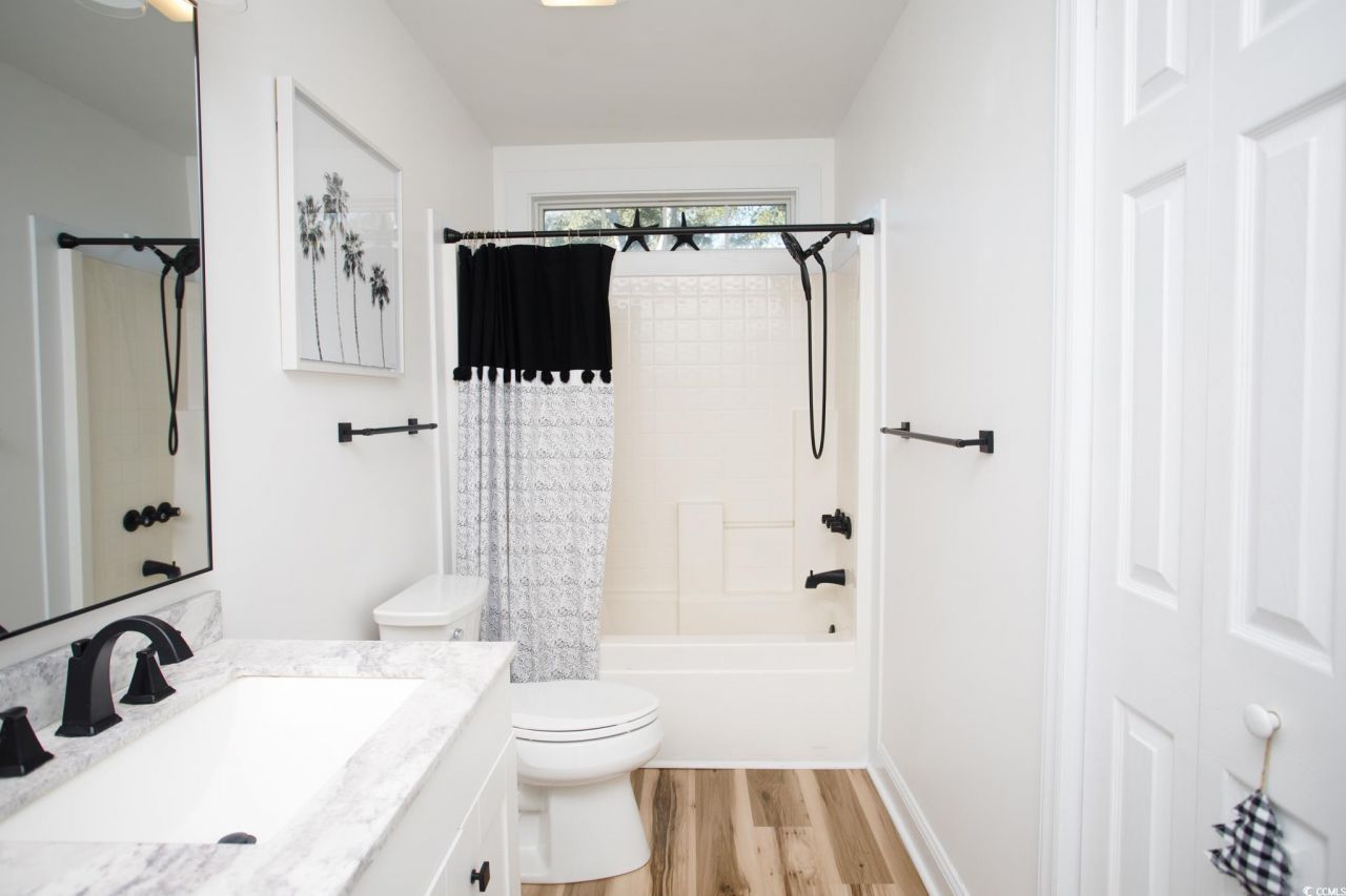 837 Flicker Pl. Photo 35