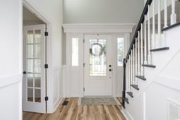 837 Flicker Pl. photo 4