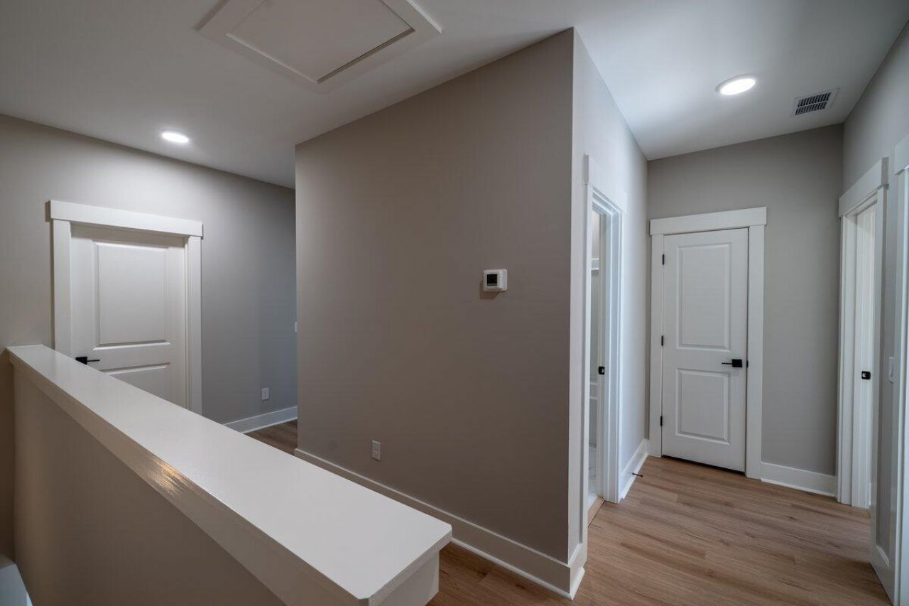 1413 Sumner Avenue Photo 11