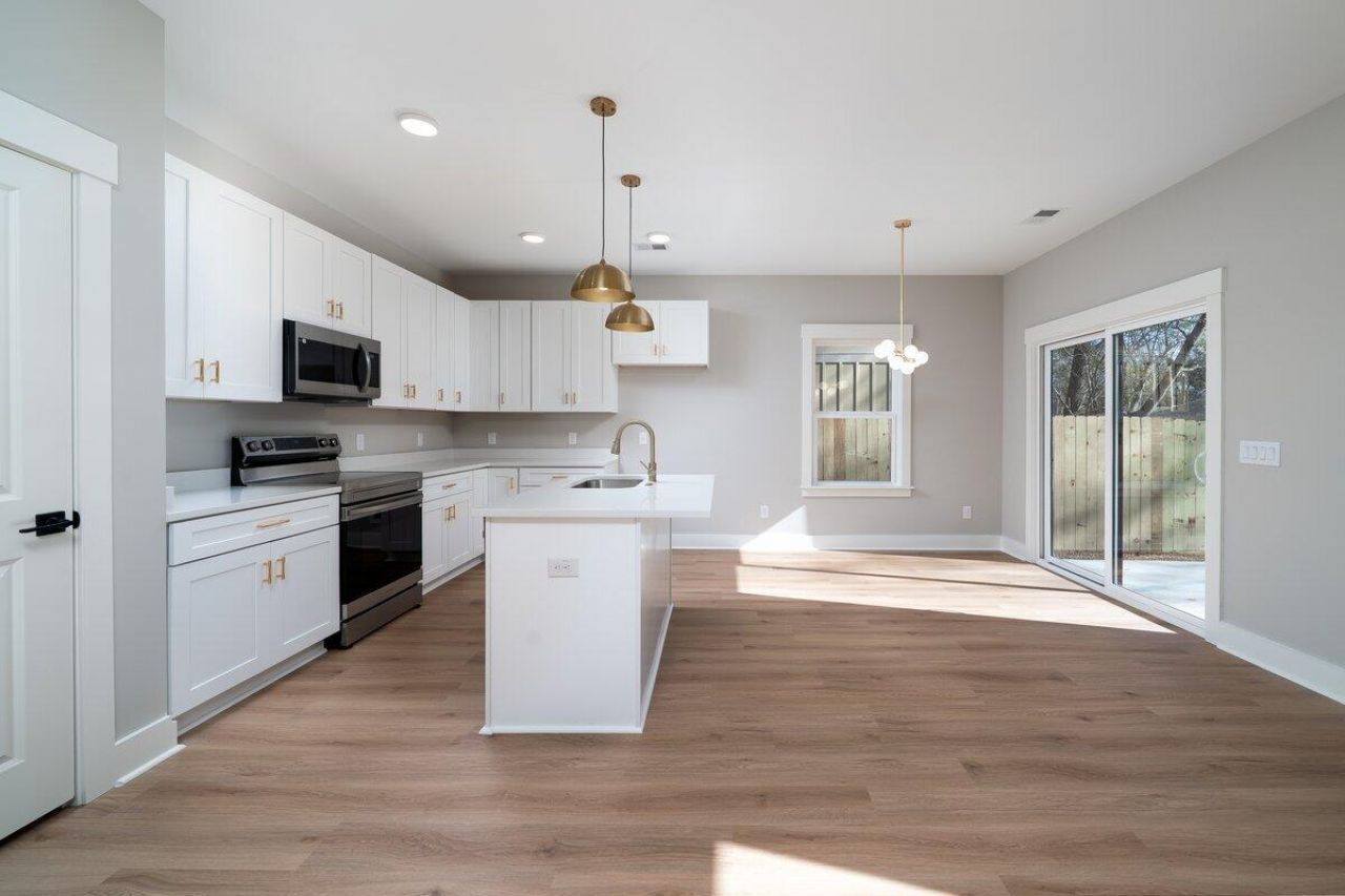 1413 Sumner Avenue Photo 6