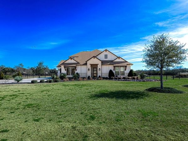 217 Northcrest DR, Liberty Hill, TX 78642