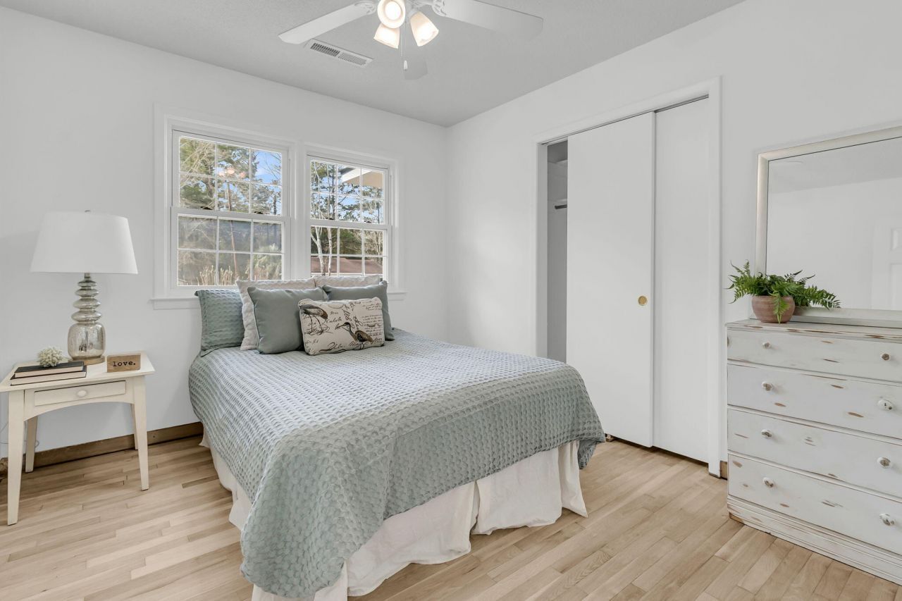 404 Forest Circle Photo 21