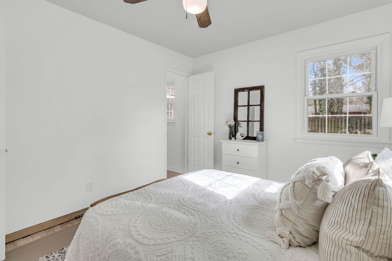 404 Forest Circle Photo 26