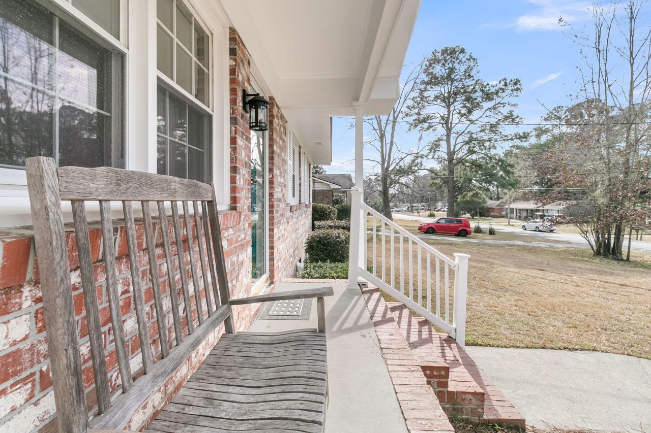 404 Forest Circle Photo 33