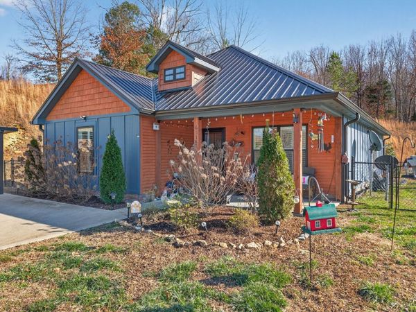 6318 Campbellsville Pike, Culleoka, TN 38451