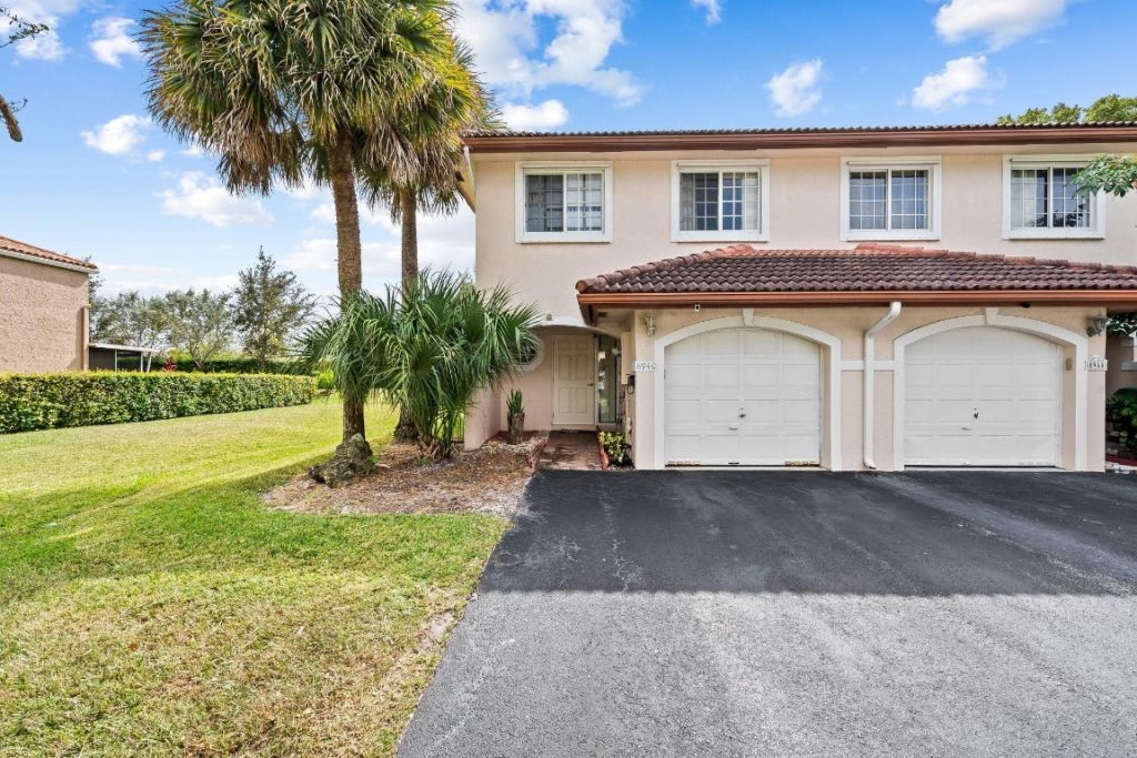 8940 NW 38th Drive, Unit 8940, Coral Springs, FL 33065 Photo