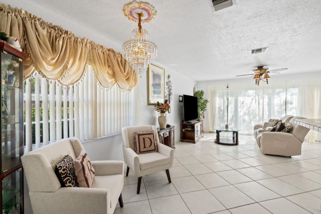 8940 NW 38th Drive, Unit 8940, Coral Springs, FL 33065 Photo